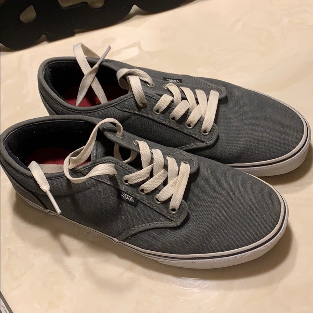 Vans - Picture 2 of 4